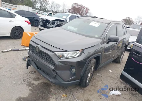 2019 Toyota Rav4 Xle Premium z USA, uszkodzony, nr VIN JTMC1RFV4KJ014580